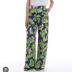 LOVE Moschino US size 6 tropical blue 🍌 pants